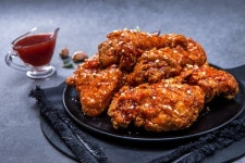 치킨 프랜차이즈 치킨이남달라, 맛으로 한번, 가격으로 두 번 전하는 감동