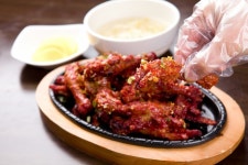 치킨매니아 닭발튀김 화제, 이젠 닭발을 튀김으로 즐긴다?...다양한 닭발요리 시대에 닭발 효능은?