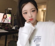 BJ 슈기 인스타, 인형 미모에 나이? 신분 세탁, 이미지 세탁설 무슨 일? 보겸 열애설까지