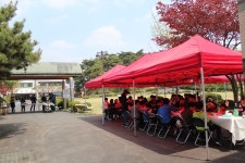 육시리, 가을 학기 맞이해 평택 동방아동재활원 아이들에게 삼겹살 파티 지원