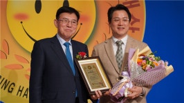 행복봉사나눔대상서 김준영 마음편한유외과의원 원장 의료봉사대상 수상