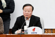 [공감신문] 모두발언하는 김재원