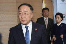홍남기 내년 512조3000억원 예산 중 62%, 상반기에 조기 집행되도록 할 것