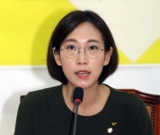 정의당 장혜영 “민주당, 비토권없는 공수처법 강행시 국회 웃음거리 돼”