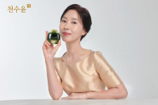 김희정, 뉴트리오투 화장품 브랜드 천수윤진 모델 발탁