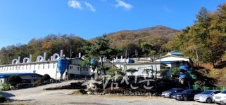 장사꾼에서 기업가로…지일축산 이훈 회장, 30년간 1만두 일괄사육 농가로 키워