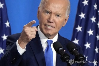 바이든, 민주당 내 후보직 사퇴 요구에 직면...'바이든 불가론' 확산
