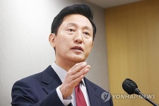 오세훈 시장, '명태균 씨 여론조사 의혹' 정면 반박