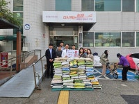 강철병원, 삼전동 주민센터에 쌀기부... 따뜻한 겨울나기 함께해요