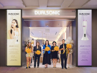 듀얼소닉, 싱가포르 JEM 몰에 해외 1호 정규 매장 그랜드 오픈