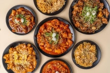 윤이불닭발, 미로찜닭과 배달 샵인샵 업무 제휴…콜라보 메뉴 출시