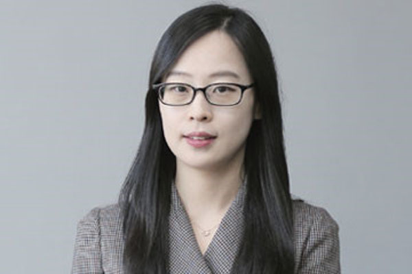 인스타툰 〈메리지 레드〉 연재하는 최유나 변호사 | “80년대생의 흔한 이혼, 이유 아세요?” | 포토뉴스