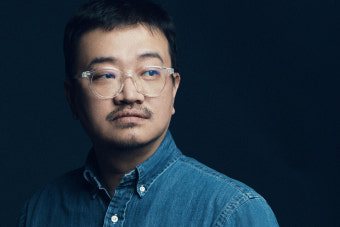 〈기생수: 더 그레이〉 감독 연상호 / 기생하든 의지하든, 결국 함께 살아가는 존재