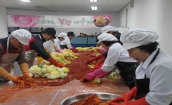 서귀포동부복지관, 어려운 이웃 위한 사랑의 김장 행사
