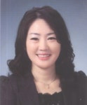 김영혜 동홍동주민자치위원장 동홍초 졸업생 격려