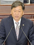 제학력평가 도마..."검증 거쳐라"vs"이젠 바꿔야"