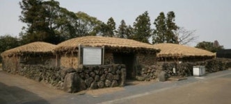 민속마을 지정가옥 흰개미 흔적...문화재관리 비상