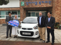 대봉엘에스, 성이시돌 복지의원에 환자후송차량 지원