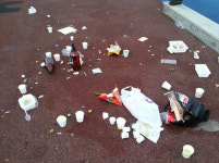 밤새 난장판 탑동 테마거리...아침 산책 시민들 헉!