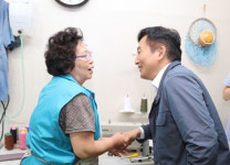 원희룡 지사, 노인일자리 현장 서귀포시니어클럽 방문