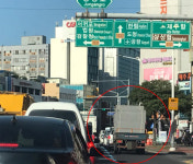 대중교통 우선차로제, 끼어들기 얌체차량에 속도 안나네