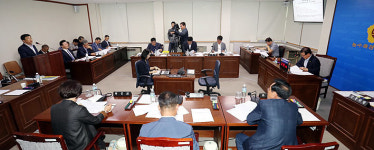 격앙된 도의회 축산분뇨 숨골방류 사태, 도정 뭘했나