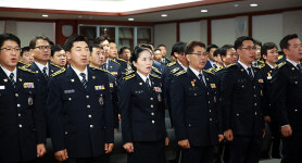 제72주년 경찰의 날 기념식...박맹준 경정 근정포장 수상