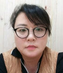 깨끗한 버스정류장과 작은 행복