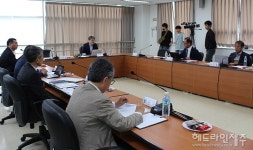 제2공항 ADPi보고서 공방..."의도적 은폐"vs"참고자료일 뿐"