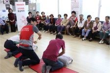제주적십자사, 세계 응급처치의 날 맞아 경로당 심폐소생술 체험 캠페인