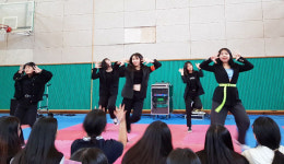 아라중, 아라댄스부 버스킹 공연