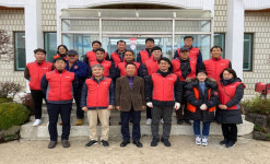 마사회 제주목장, 홍익아동복지센터에 후원금 전달 