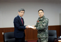 박희철 제주지방병무청장, 해병대 제9여단에 위문금 전달