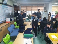 건입동청소년지도협의회, 동초등학교 학생 장학금 전달