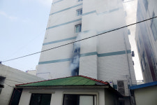 서귀포 모텔서 화재 화들짝...투숙객 4명 연기흡입