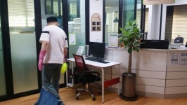 동홍동 퐁낭작은도서관, 코로나19 예방 위한 방역소독