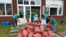 표선면 세화2리새마을부녀회, 재활용 의류 모으기 활동