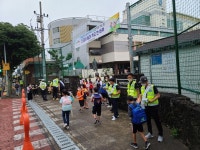 서귀포 자치경찰 주민봉사대. 학교폭력 예방 등굣길 캠페인 펼쳐