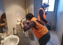 용담2동통장협의회, 공중화장실 등 방역 실시