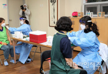 제주 코로나19 백신 접종 시작...요양시설 3193명 대상