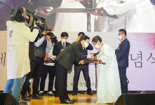 제102주년 3.1절 기념식...코로나 투쟁하는 제주도민 모두 의병