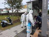 표선면주민자치위원회, 버스정류소 집중방역 실시