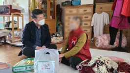 [동정] 아라동, 노인홈트프로그램 참여 어르신가구 위문