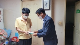 대륜동주민센터, 추석맞이 성금전달