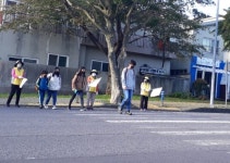 새서귀경로당 노인자원봉사클럽, 등굣길 교통안전 봉사활동