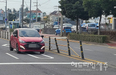 제주, 파손되고 기울어진 중앙분리대...운전자들 아슬아슬