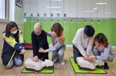 노형119센터 의용소방대, 주간활동센터 심폐소생술 교육