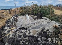 돌담 무너지고 잡초 무성...개발 바람에 폐허된 제주도 전통 신당