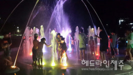 코로나로 멈췄던 제주 시민복지타운광장 분수대, 2년만에 재가동