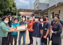 대정청소년수련관, 어버이날을 맞아 요양원에 카네이션 전달